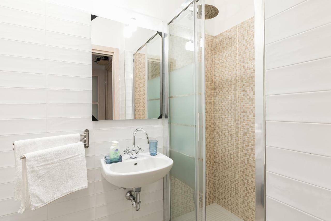 Stars Luxury Apartments 1 罗马 外观 照片
